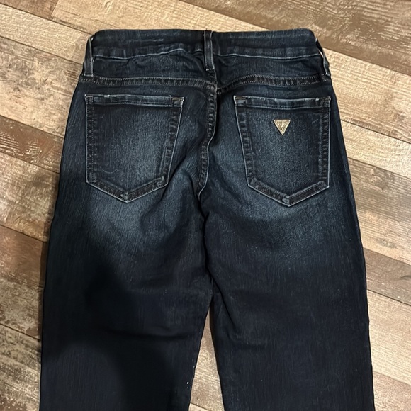 Guess Jeans - Picture 3 of 4